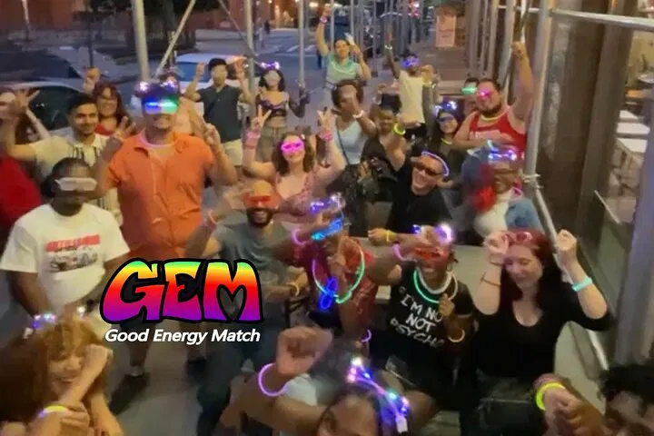 NYC Social Scene: 3+ Hours of Fun Friending Like a Local