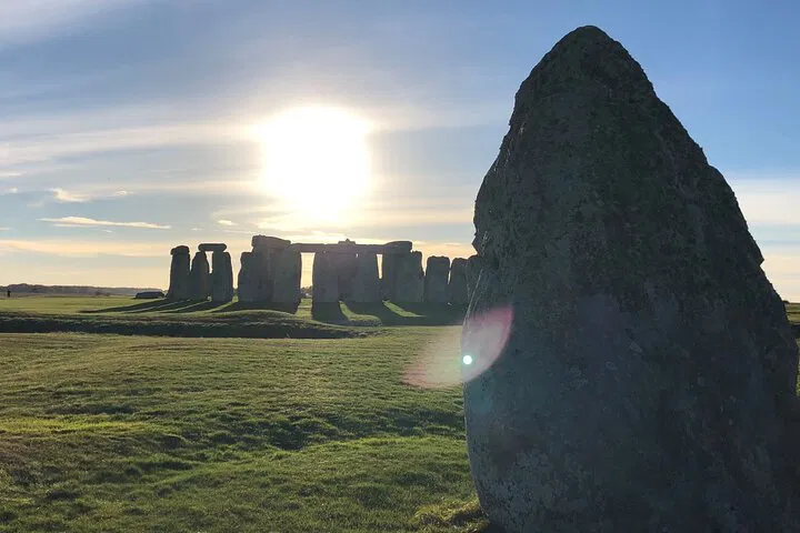 Uncover History: Stonehenge and Windsor Castle Full Day Adventure