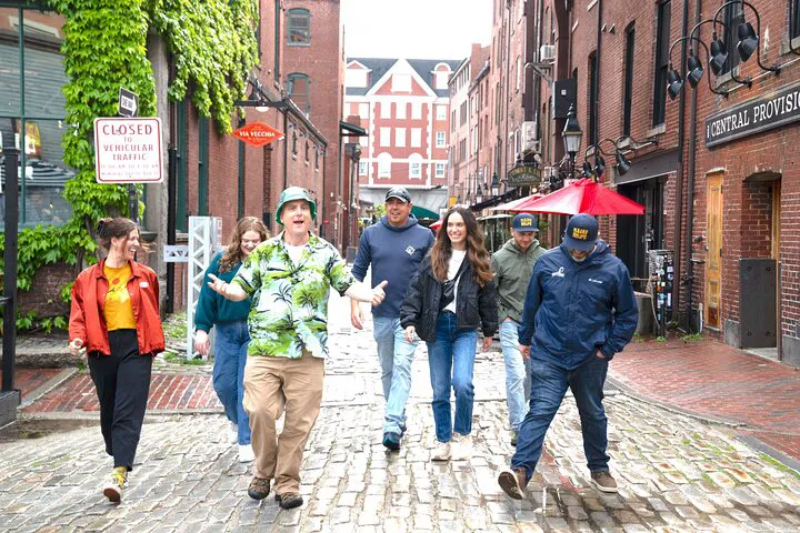 Portland's Best Pubs: Walking Beer Tour in Old Port