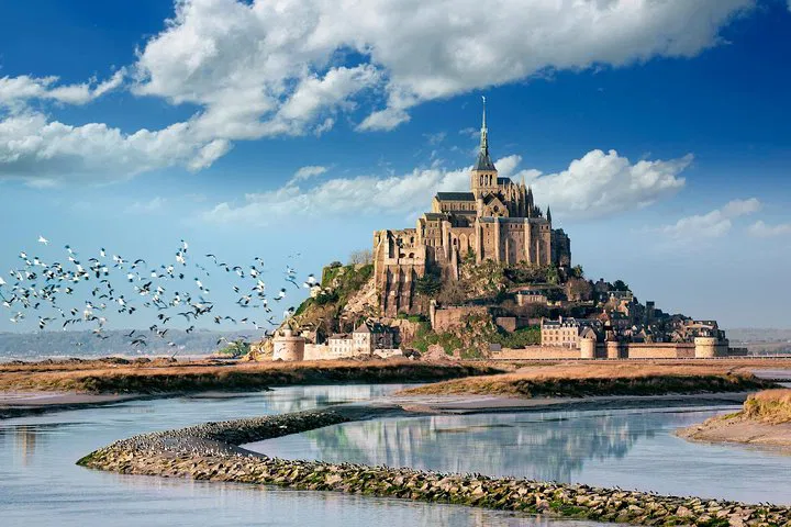 Normandy: Private Mont Saint-Michel Day Trip from Paris