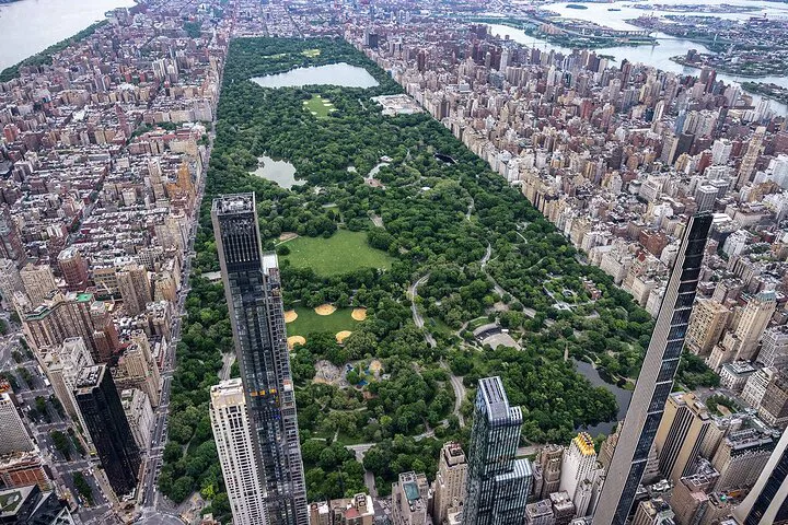 NYC Aerial Spectacle: Private Helicopter Tour from Westchester!