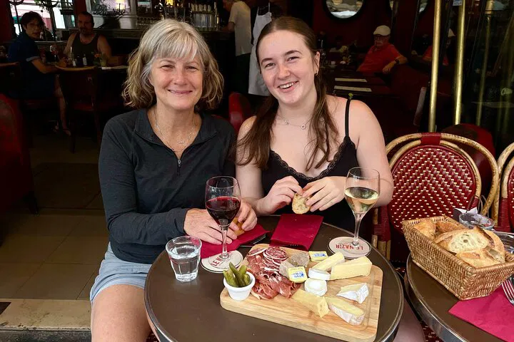 Paris Food Tour: Taste Montmartre's Best Gourmet Treats