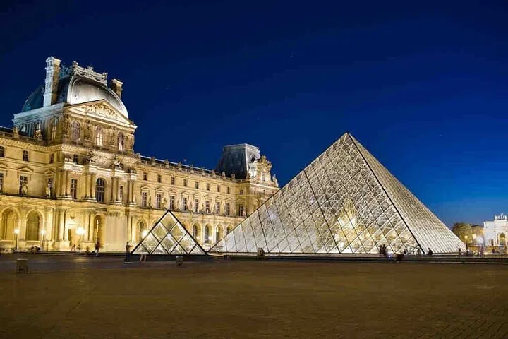 Unveiling Art History: Louvre Museum Direct Entry with Expert Audio Guide
