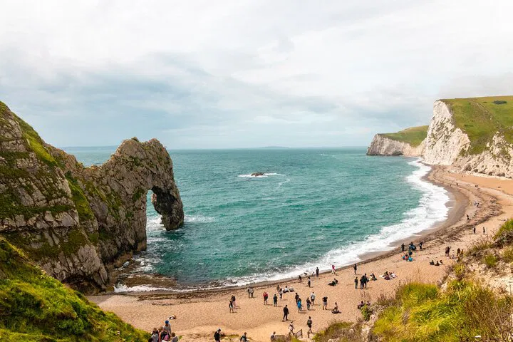 Uncover Salisbury, Glastonbury & Jurassic Coast Wonders: A Day Trip from Bath!
