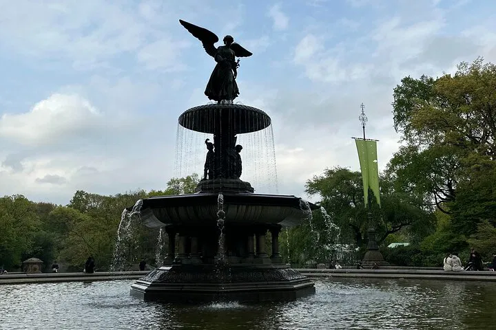Discover Central Park: An Immersive Walking Adventure