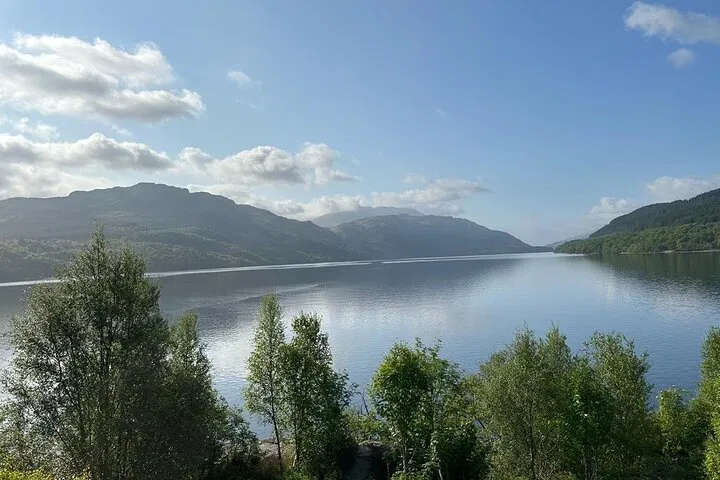 Unlock Scotland's Treasures: A Private Loch Lomond, Stirling & Kelpies Day Tour
