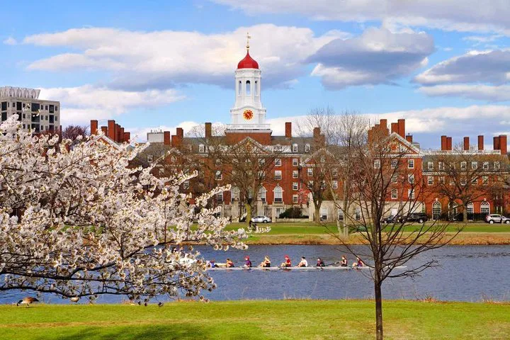 Uncover Harvard's Secrets: A Thrilling Scavenger Hunt Adventure!