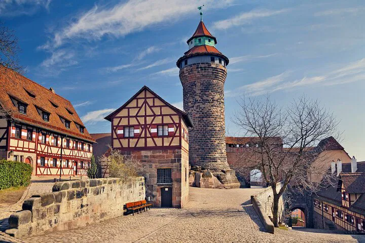 Berlin to Nuremberg: Private Sightseeing Transfer