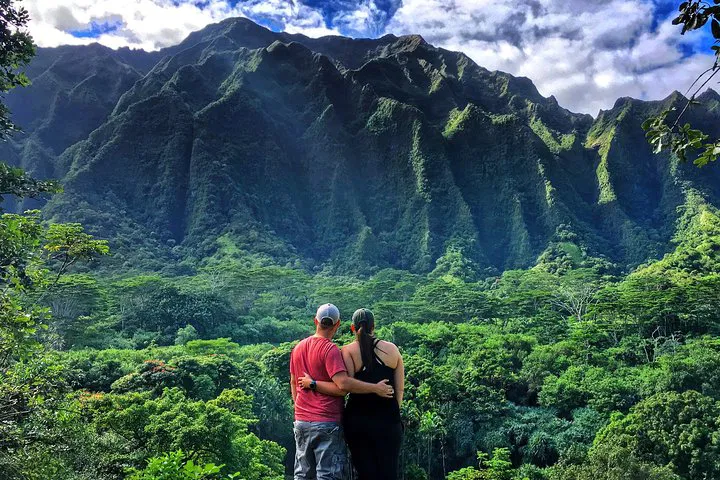 Romantic Oahu Jeep Tour: Hidden Gems & Photoshoot