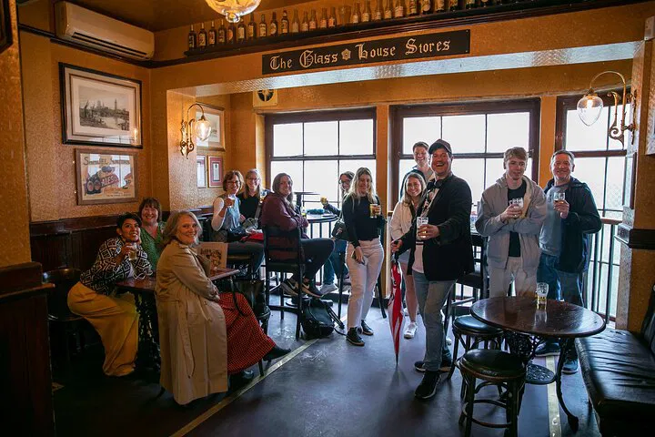 Soho Music & Pubs: History, Tales & Drinks!