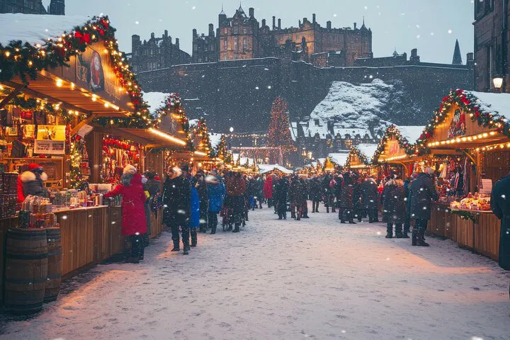 Enchanting Edinburgh: Festive Christmas Market & Botanic Garden Private Tour