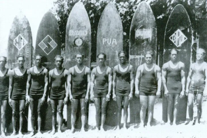 Waikiki Surf Legends: Audio Tour with Local Guide