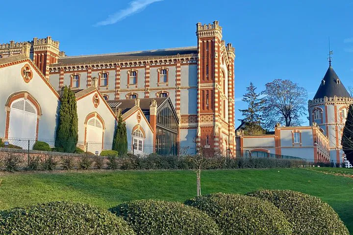 Indulge in Luxury: Private Champagne Tasting at Taittinger & Pommery from Paris