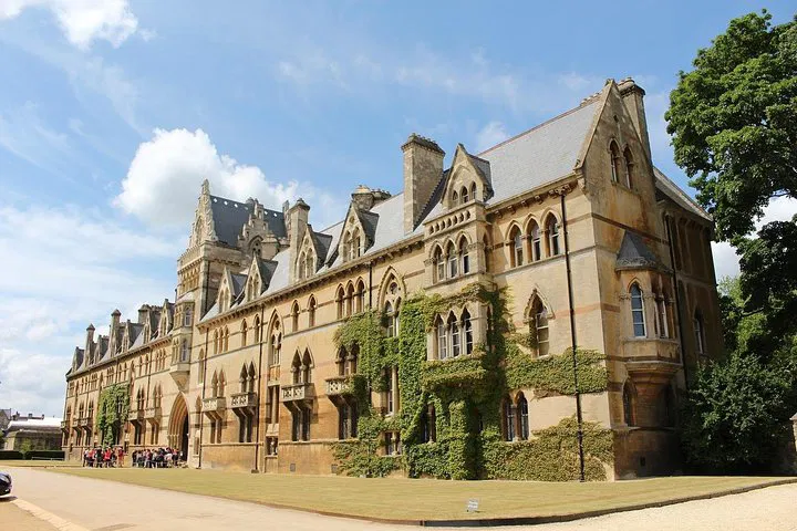 Luxury Transfer: Southampton to Heathrow via Oxford & Blenheim Palace