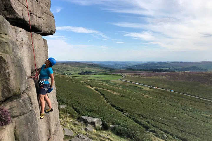 Peak District Climbing: Skills & Confidence