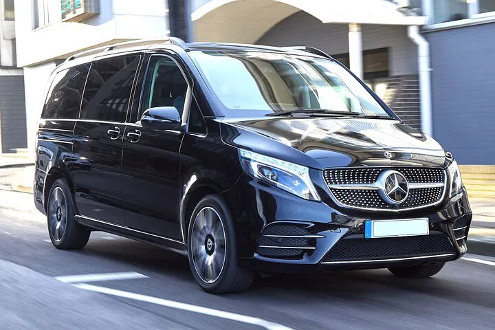 Luxury Arrival: Private Nice Airport Transfer to Monaco