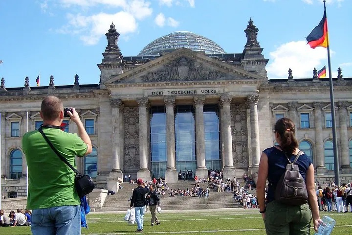 Uncover Berlin's History: A Guided Tour of Landmarks & Past