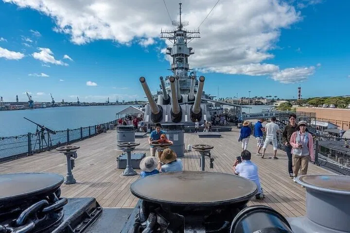 Pearl Harbor & USS Arizona Tour: Small Group, Hotel Pick-Up