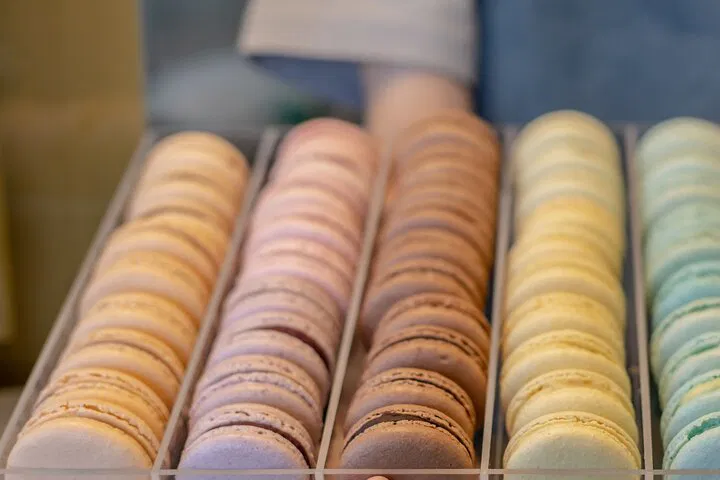 Marais Family Adventure: Sweet Treats & Historic Wonders Await!