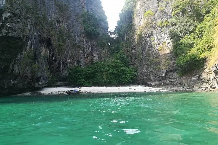 Discover Krabi's Hidden Paradise: Buya Secret Beach Snorkeling Adventure