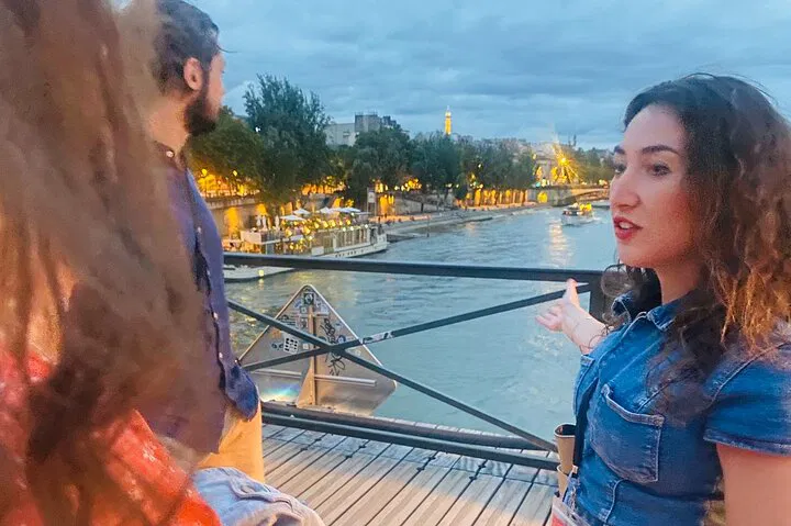 Paris Dark History Tour: Crime & Scandal Walking Adventure