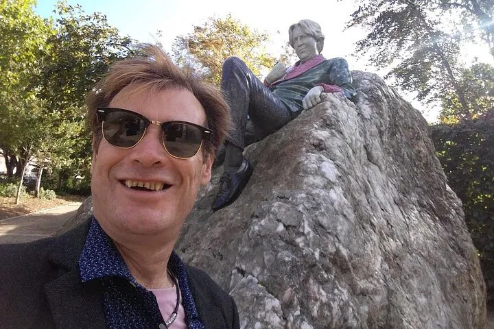 Unlock Dublin's Literary Secrets: A Personalized Walking Tour