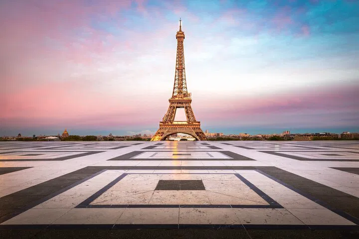 Eiffel Tower Summit Access: Skip the Line in Paris!