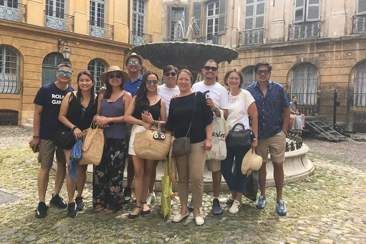 Provence in a Day: Uncover Aix-en-Provence & Marseille's Charm!