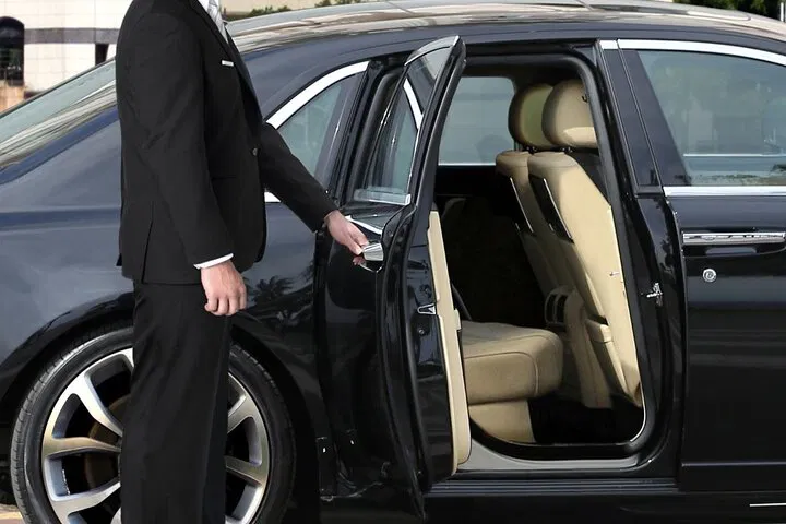 Stress-Free Transfer: Private Ride from Nice to Villefranche-sur-Mer
