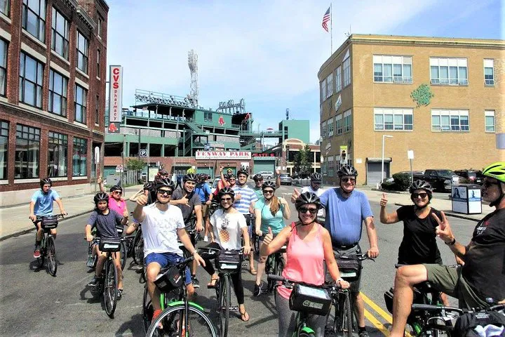 Boston's Best: Explore History & Landmarks on Two Wheels!