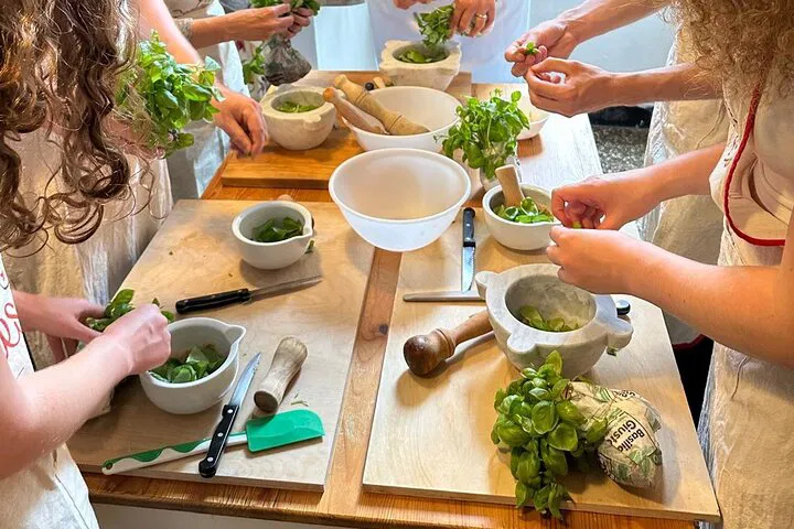 Pesto, Gnocchi & Tiramisu Class in Genoa Palace