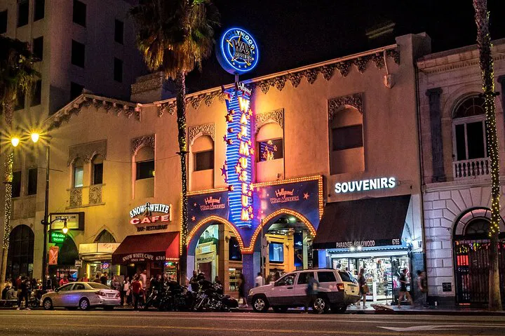 Uncover Hollywood's Dark Secrets: LA Ghosts Ultimate Haunted Tour