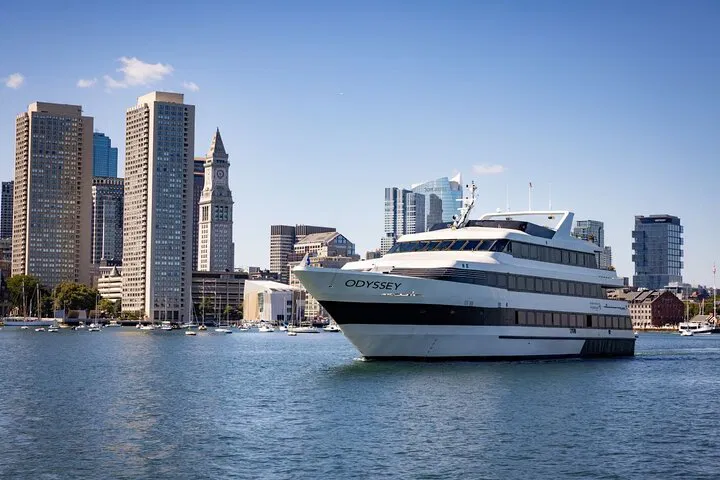 Boston Brunch Cruise: Premier Harbor Views & Culinary Delights