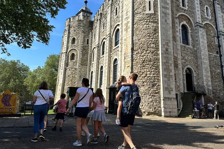 Tower of London Kids Tour: Skip-the-Line Family Adventure