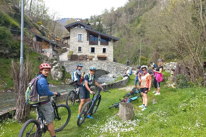 Como E-Bike Adventure: Ride, Relax & Aperitivo Bliss