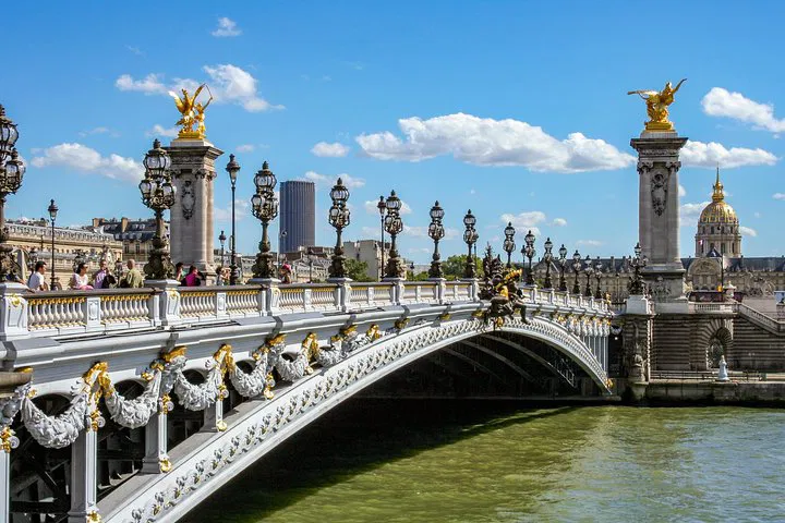 Uncover Paris's Hidden Gems: A Photographer's Dream Tour