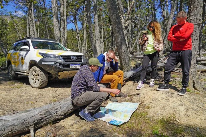 Ushuaia's Wild Side: Off-Road Adventure to Escondido and Fagnano Lakes