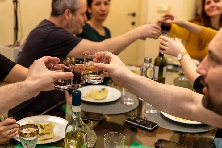 Rapallo Culinary Secrets: A Home Dining & Cooking Demo Experience