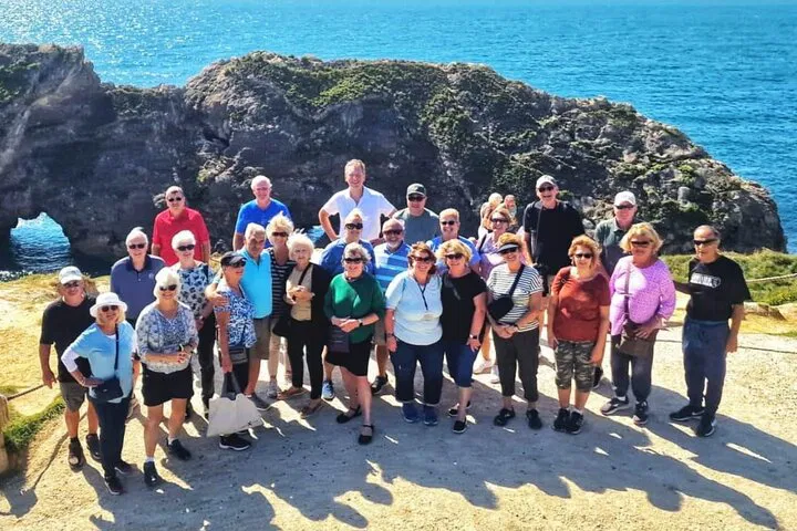 Jurassic Coast Trio: Durdle Door, Lulworth Cove & Corfe Castle Tour from Weymouth