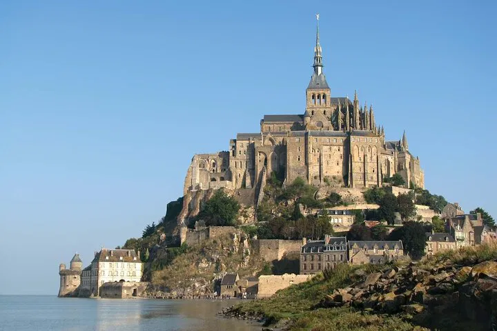 Normandy, Brittany & Loire Valley: A Luxurious 3-Day Private Escape from Paris