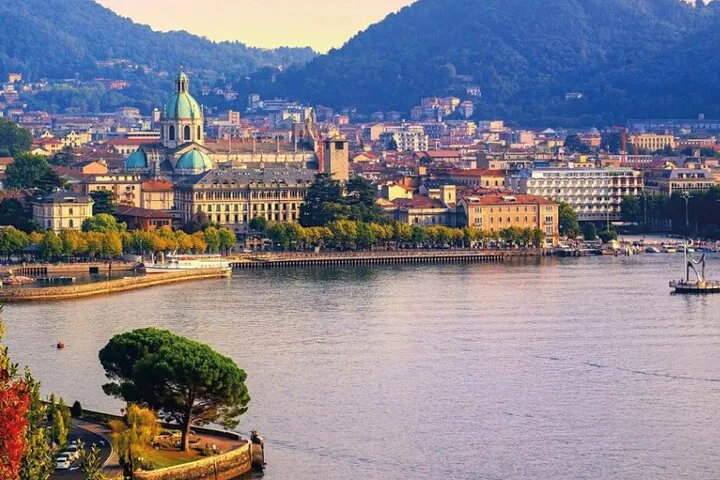 Uncover Como's Secrets: A Self-Guided Walking Adventure