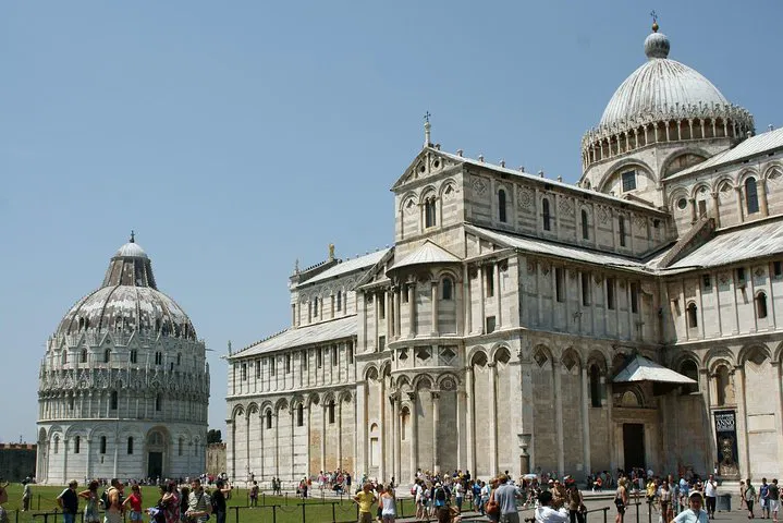 Pisa Private Tour from Genoa Pier: See Leaning Tower!