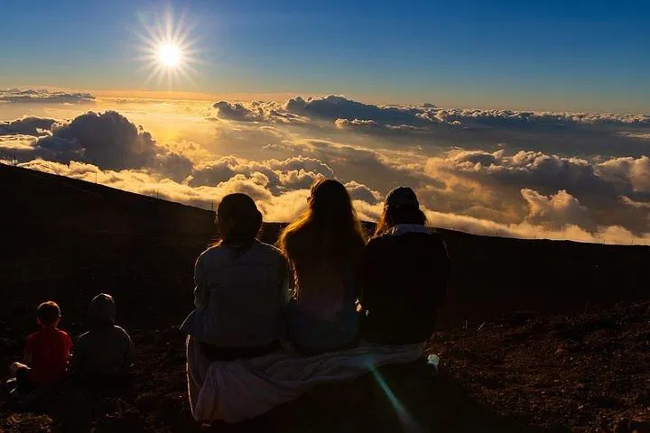 Maui's Haleakala Sunset: Summit Tour with Dinner