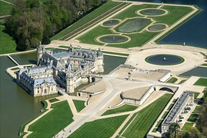 Chantilly Château: Skip-the-Line, Art & Cream!