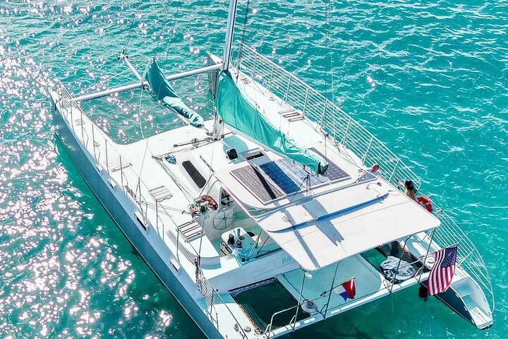 Waikiki Catamaran Adventure: Sail, Snorkel, and Sunbathe in Style!