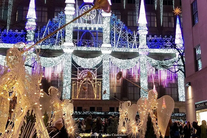 Enchanting Christmas in NYC: A Private Walking Tour of Holiday Magic