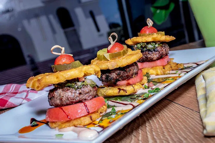 NYC Culinary Adventure: A Guided Food Tour Through Brooklyn's Best Bites