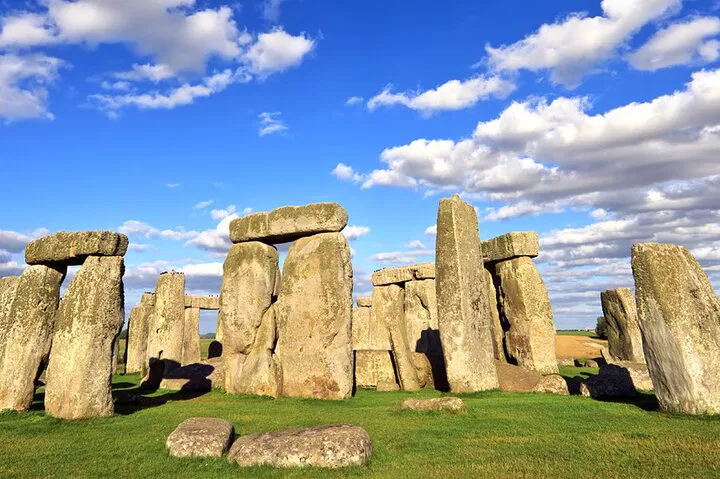 Unveiling Stonehenge: A Pre-Cruise London Escape to Southampton