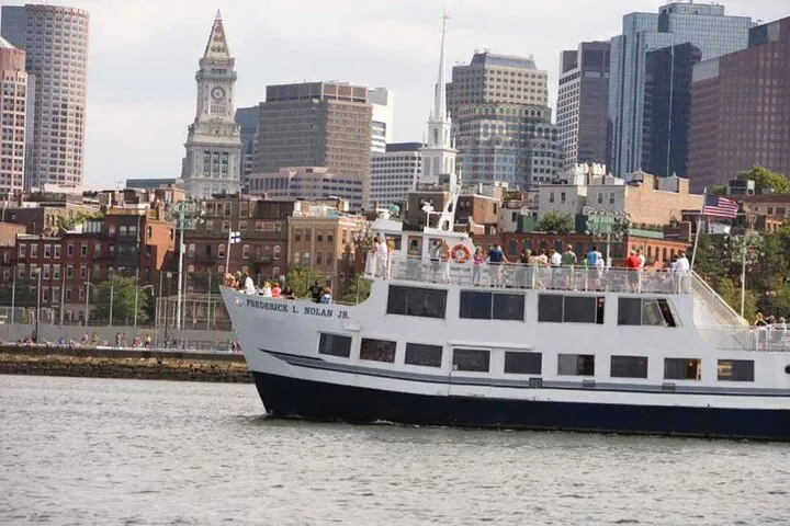 Boston's Best: Harbor Cruise & Freedom Trail VIP Tour