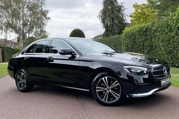 Stress-Free Genoa Arrival: Private Sedan Transfer